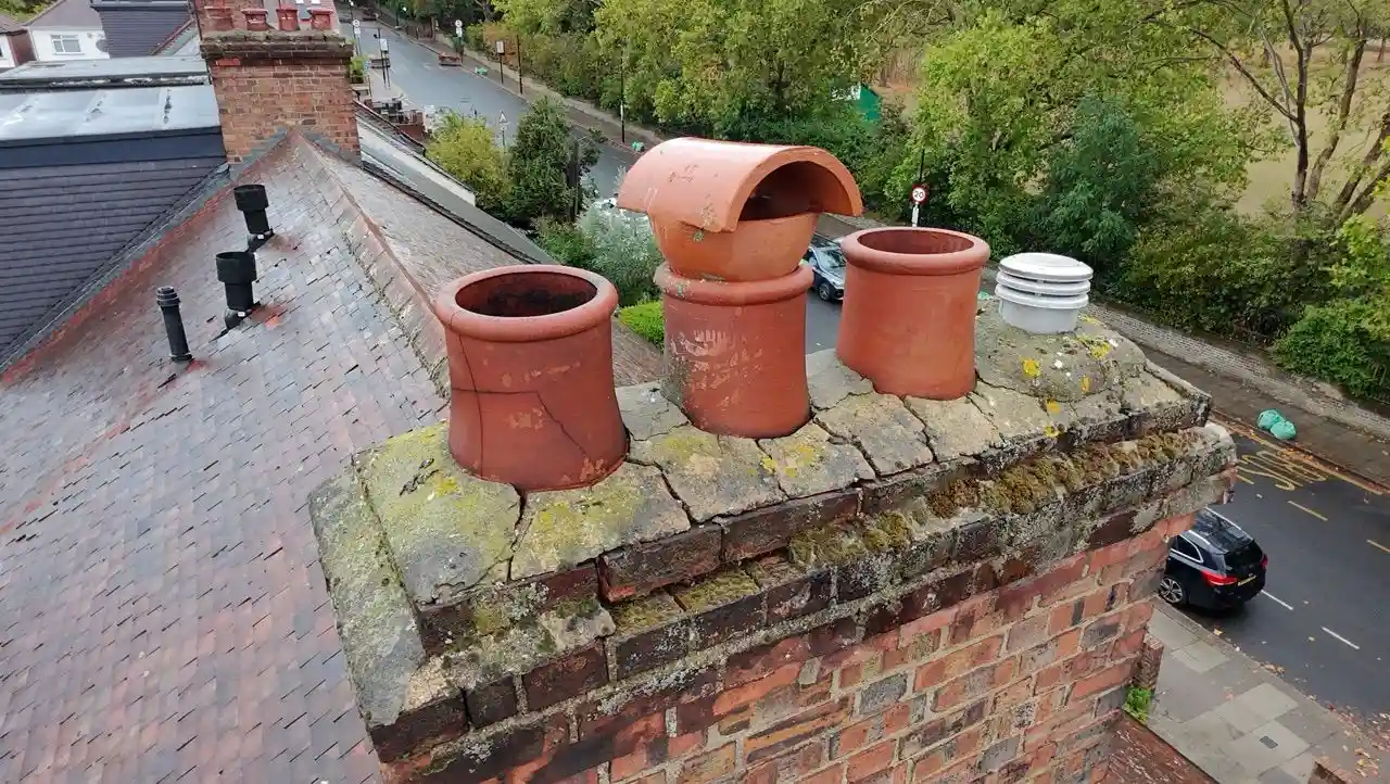 Level 3 Building Survey Of A Renovated Ewi Property In North West London 3 Cracked chimney stack mortar defect